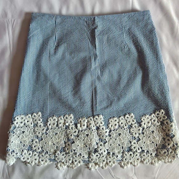 Draper James Blue and White Striped  Sarabeth Seersucker Short Skirt  Size 4 - Picture 1 of 7